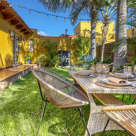 Garden Paradise House W/ Bbq & Volcano View Vakantiehuis